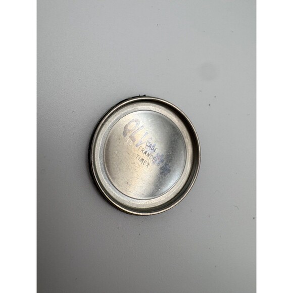 Vintage Timex Ladies Mechanical Date Watch - Spare or Repair - Case France - Picture 9 of 9